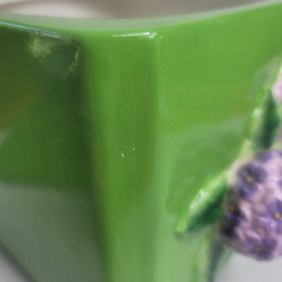 Vintage Unbranded Cookie Jar Green with Embossed Purple Flowers - Picture 14 of 16